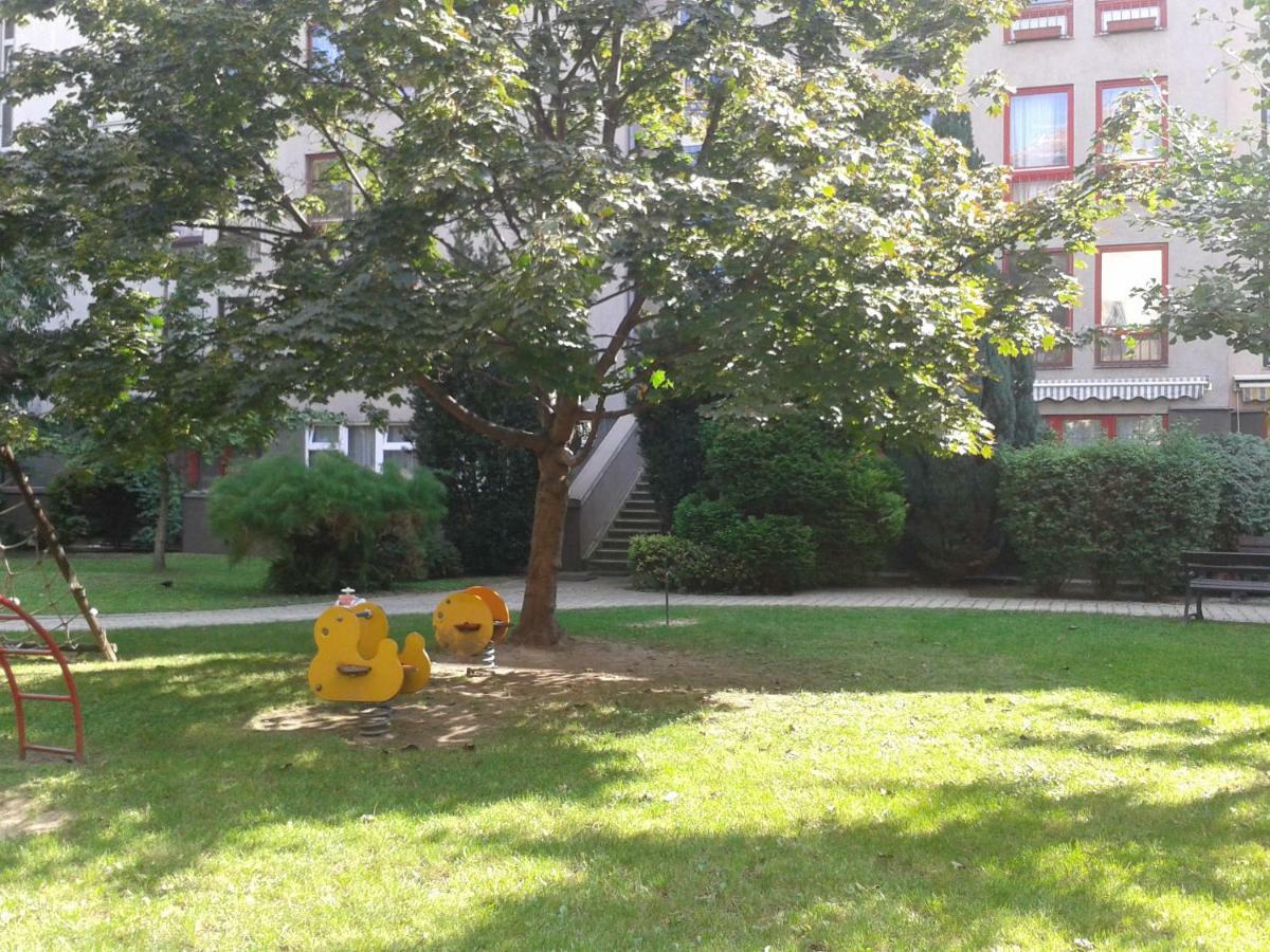 Lily Apartman Budapest Exterior foto